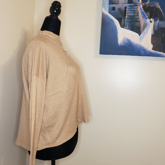 Sweater - Picture 3 of 3